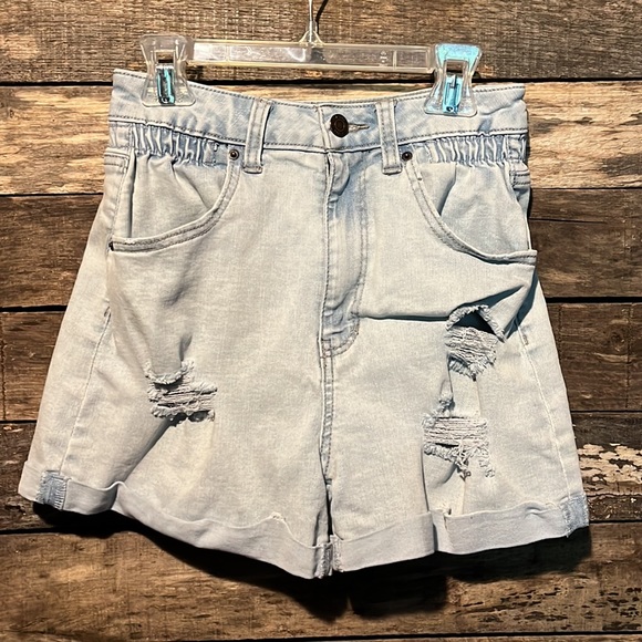 💛10 for $10 or💰BOGO FREE Vanilla Star Mom Jean Shorts - Picture 4 of 8